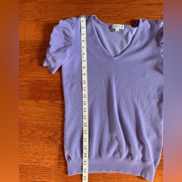 Joseph A. Beautiful women’s sweater, short, puff sleeves, size small. - Picture 8 of 9